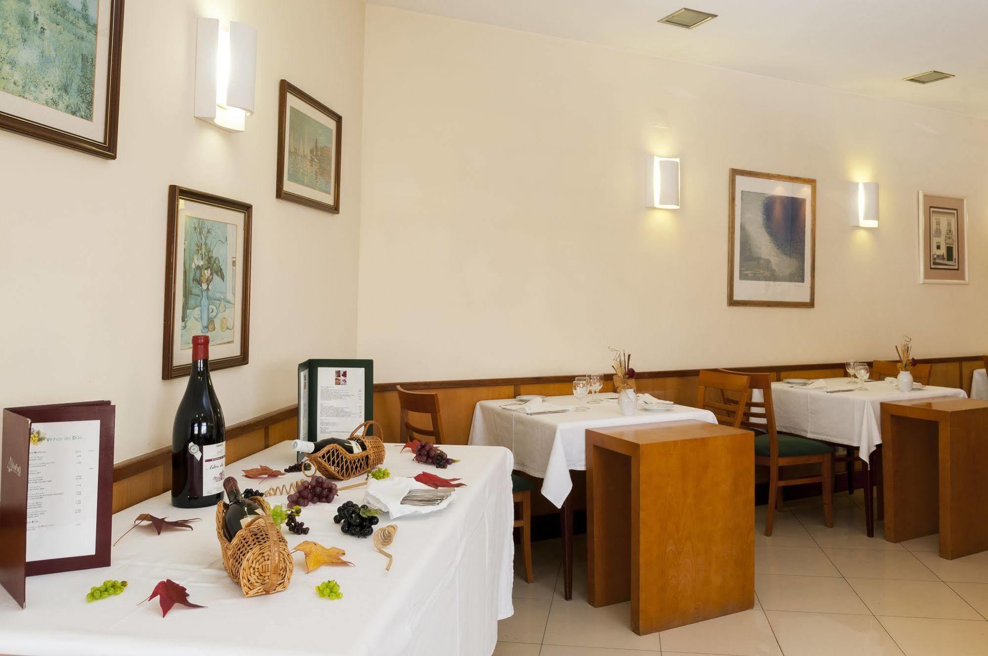 Agua Hotels Nelas Parq ภายนอก รูปภาพ