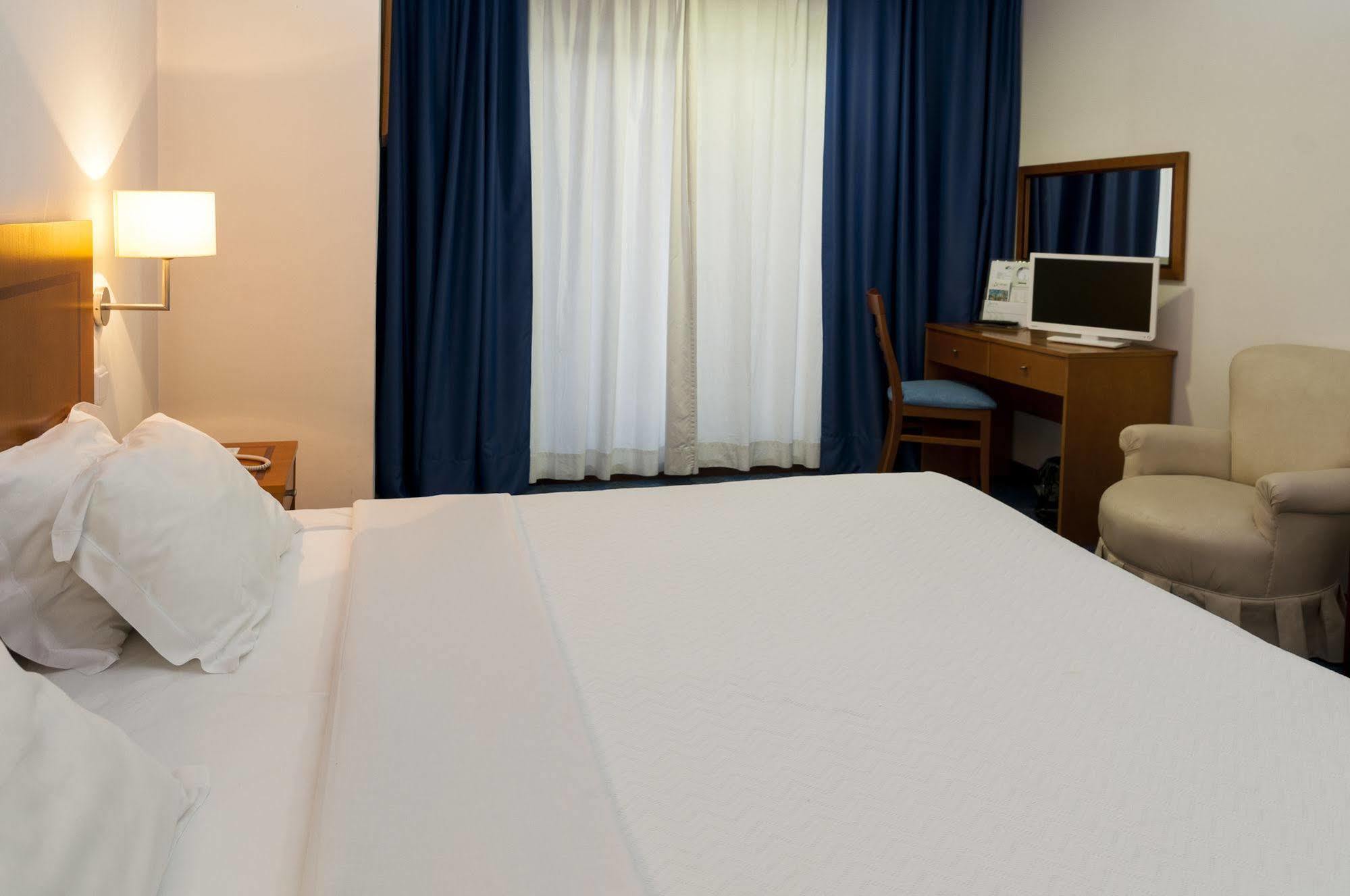 Agua Hotels Nelas Parq ภายนอก รูปภาพ
